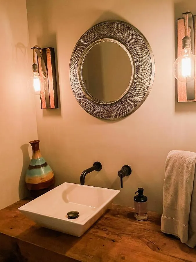 Holiday home Fancy Free - Stay Where Country Music History Was Made Nashville United States