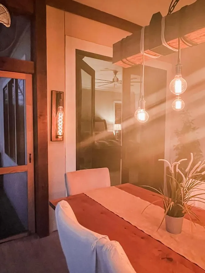 Holiday home Fancy Free - Stay Where Country Music History Was Made Nashville