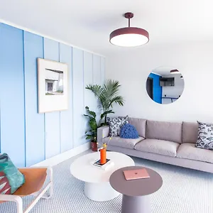 2* Hotel The Iris